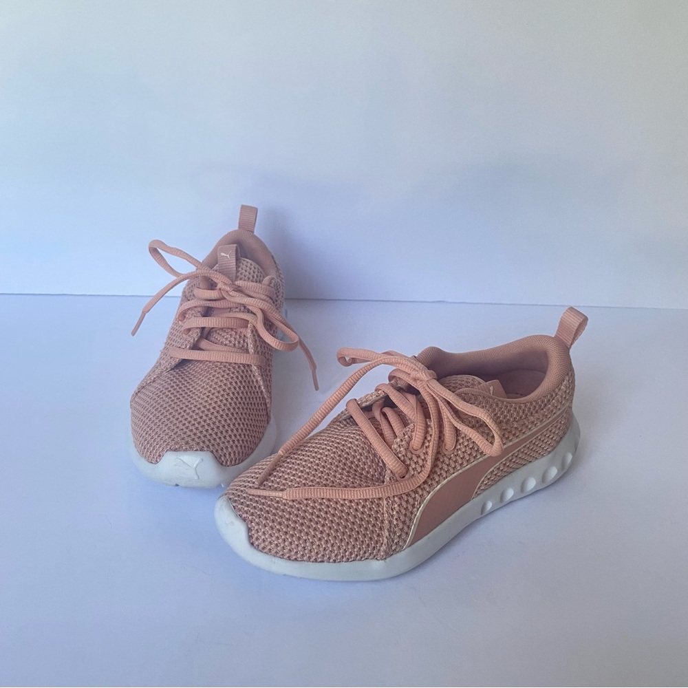 Puma Carson Blush Pink Kids Size 2 Sneakers
